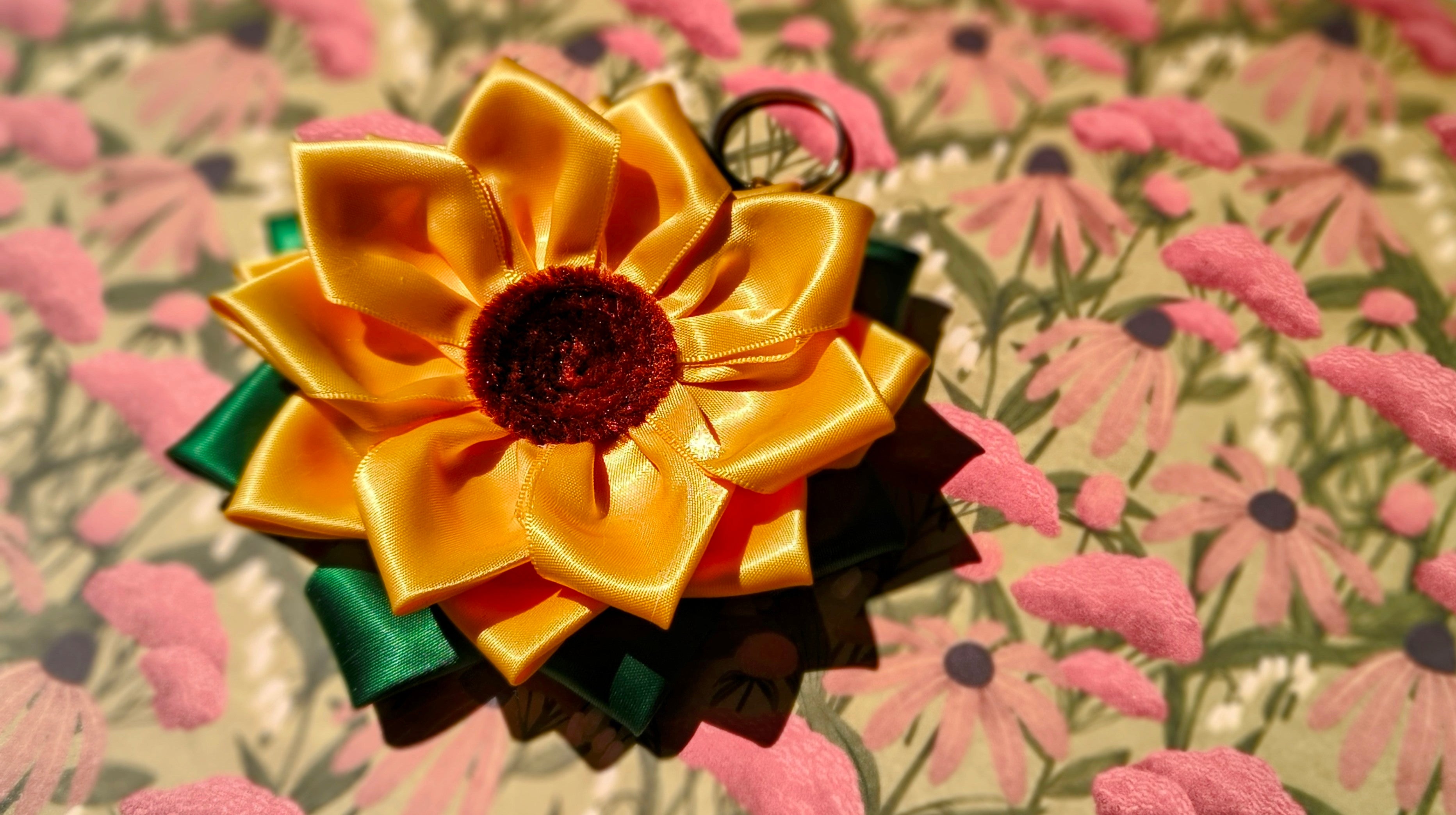 Ribbon Sunflower Keychain